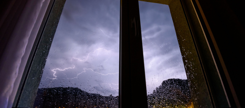 Impact Windows vs. Storm Windows – Which Should You Choose